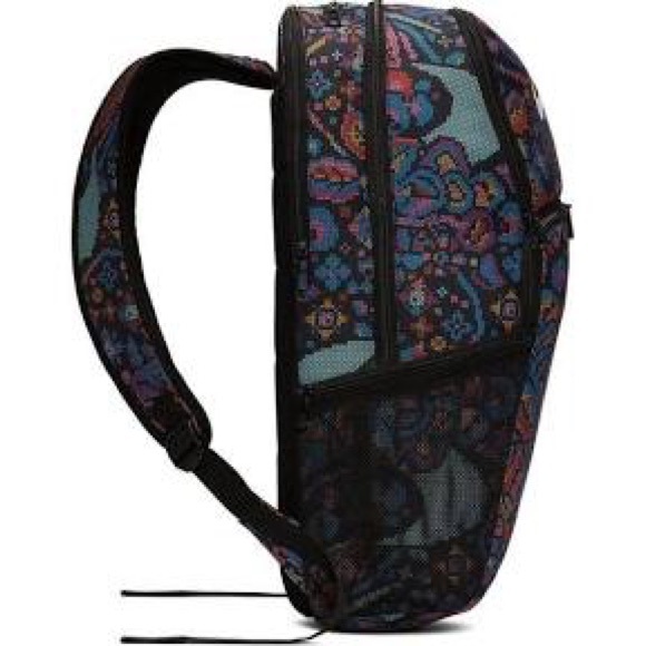 Nike Brasilia XL Training Backpack - Picture 2 of 8